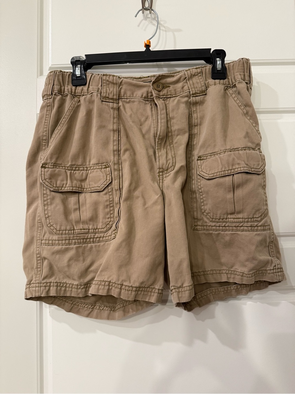 Lee Casual Cargo Pocket Shorts in Taupe